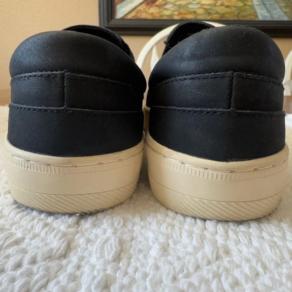 Zara Laceless shoe